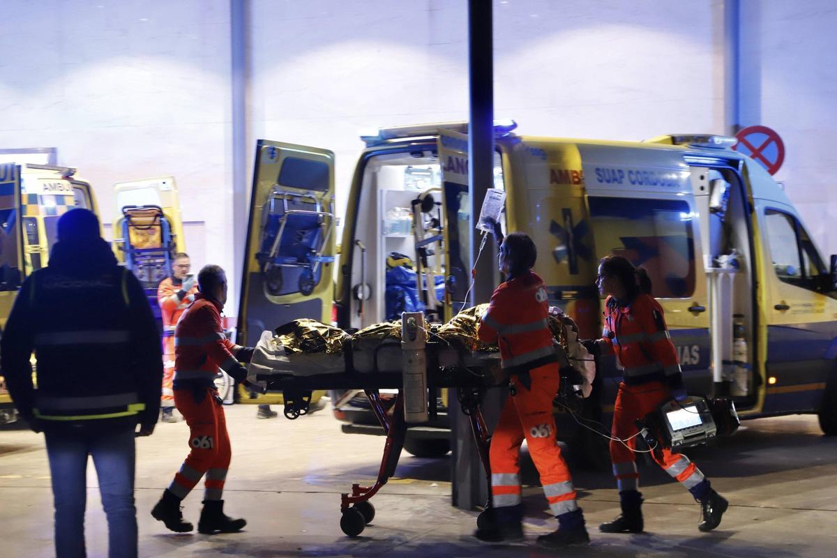 Llegada de heridos del accidente de tren en Adamuz.