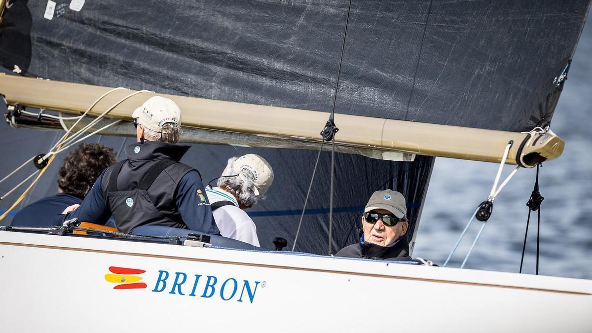 Juan Carlos I, a bordo del «Bribón».