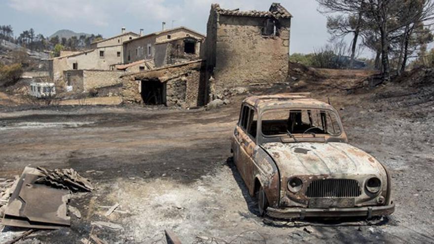 Una máquina trituradora causó el incendio de Òdena