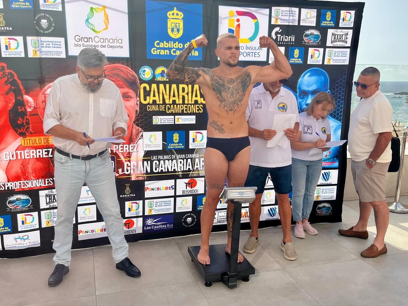 Pesaje de púgiles para la velada de boxeo 'Canarias, Cuna de Campeones'