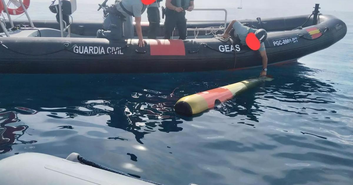 La Guardia Civil investiga las causas de la llegada de ese proyectil a aguas de Tabarca