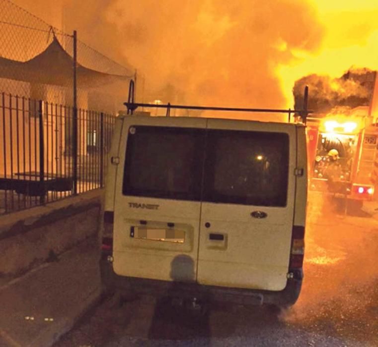 Un incendiario causa estragos en Manacor