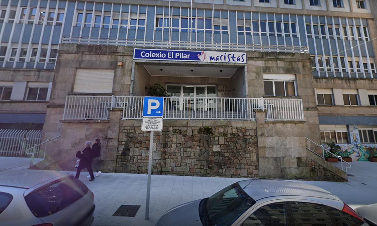 Fachada del colegio El Pilar, en Vigo