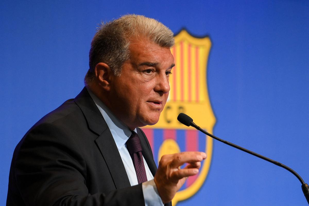 La mà estesa de Laporta a la UEFA, clau en el futur del Barça a la Champions