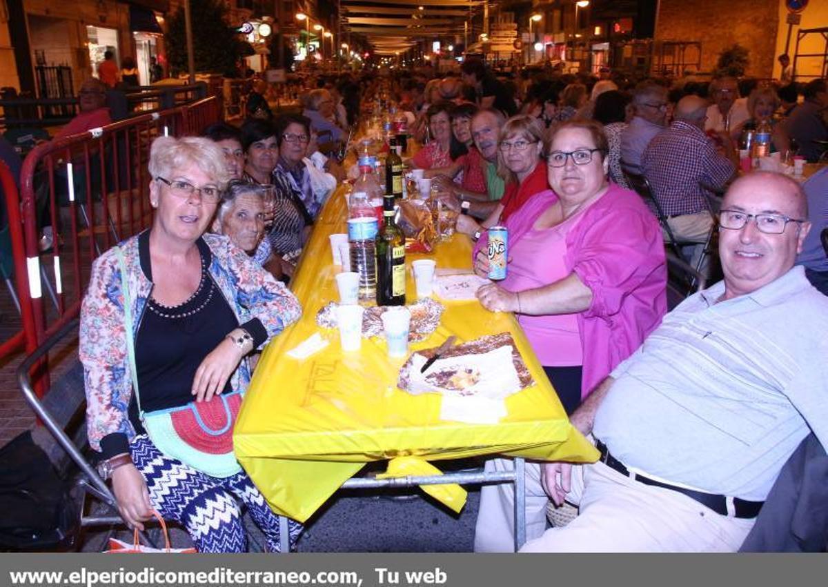GALERÍA FOTOS -- La gastronomía, protagonista en la avenida de la Murà de Vila-real