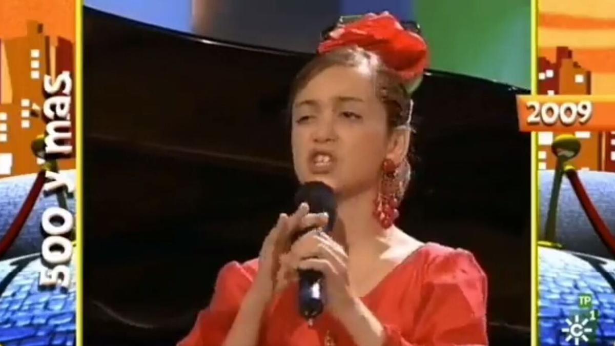 Ana Mena cantando copla con 9 años