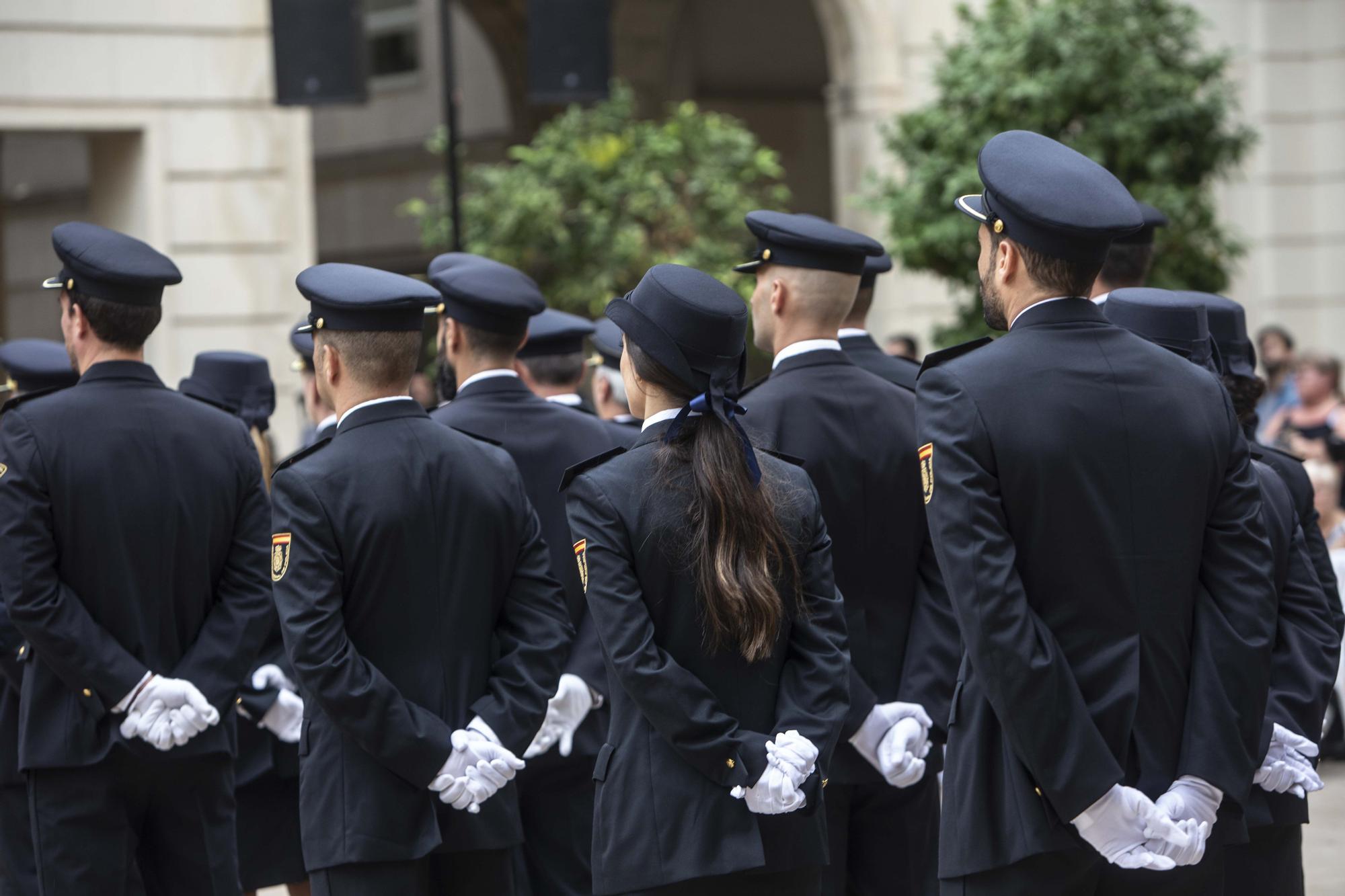 Actos de celebración del Patrón de la Policía Nacional en Alicante.