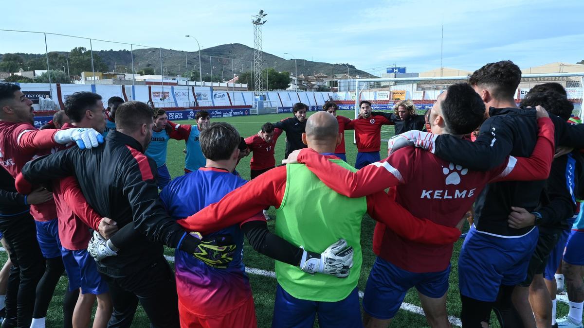 Jugadores de la Minera antes de viajar a Málaga