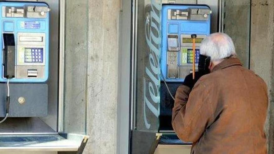 Quina va ser l’última cabina telefònica de Manresa?