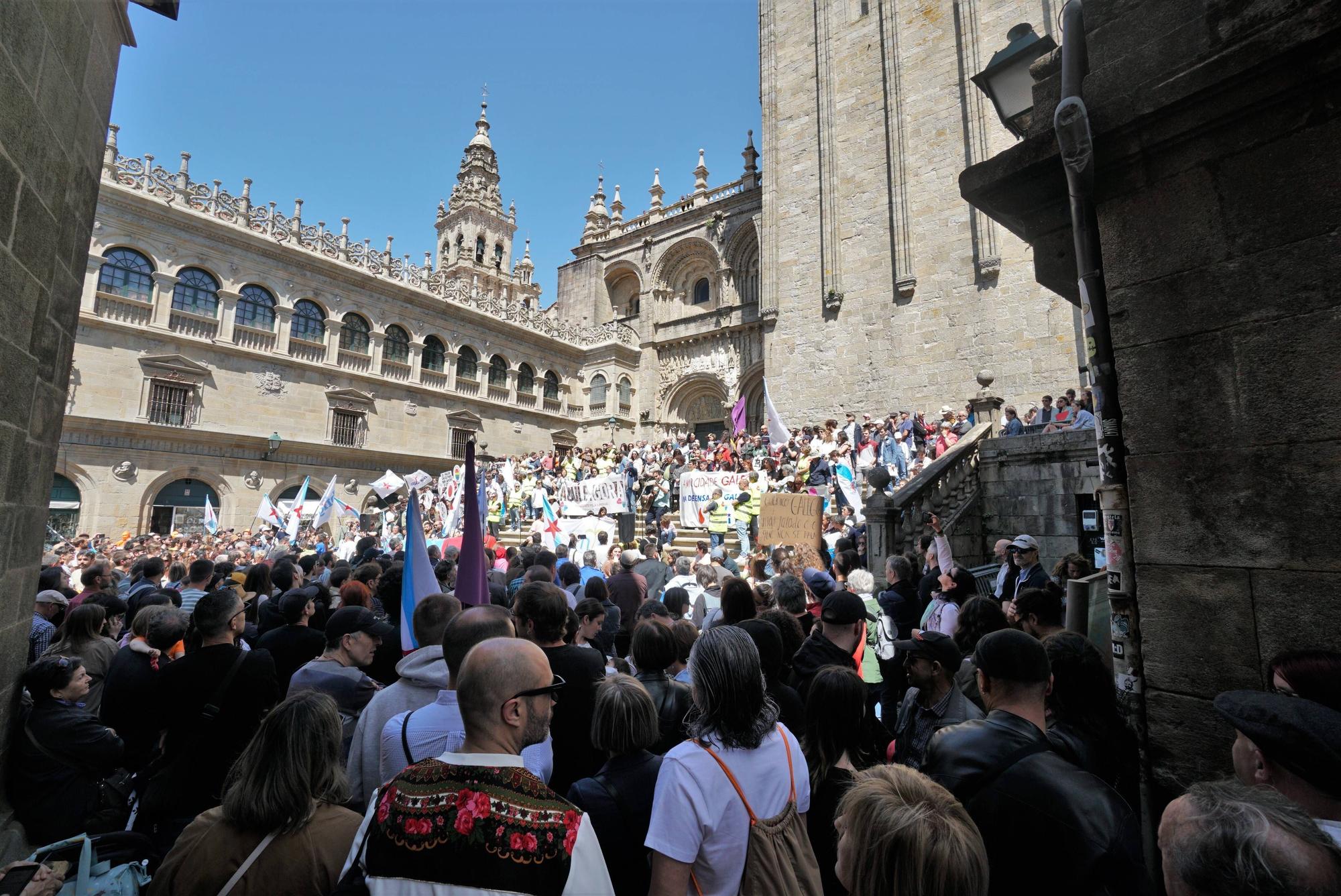 Manifestación de Queremos Galego en Santiago polo Día das Letras