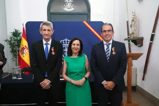 José M. Domínguez y Sergio Corral reciben Medalla al Mérito de la Agrupación de Legionarios de Honor