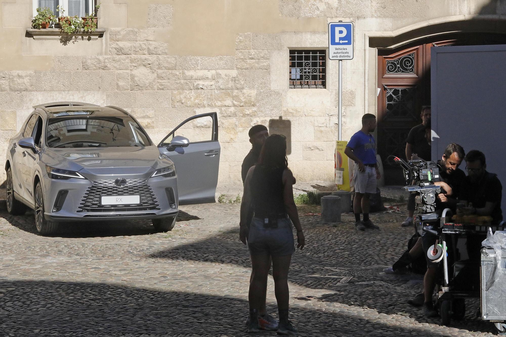 Rodatge d’un anunci de cotxes de la marca Lexus al Barri Vell