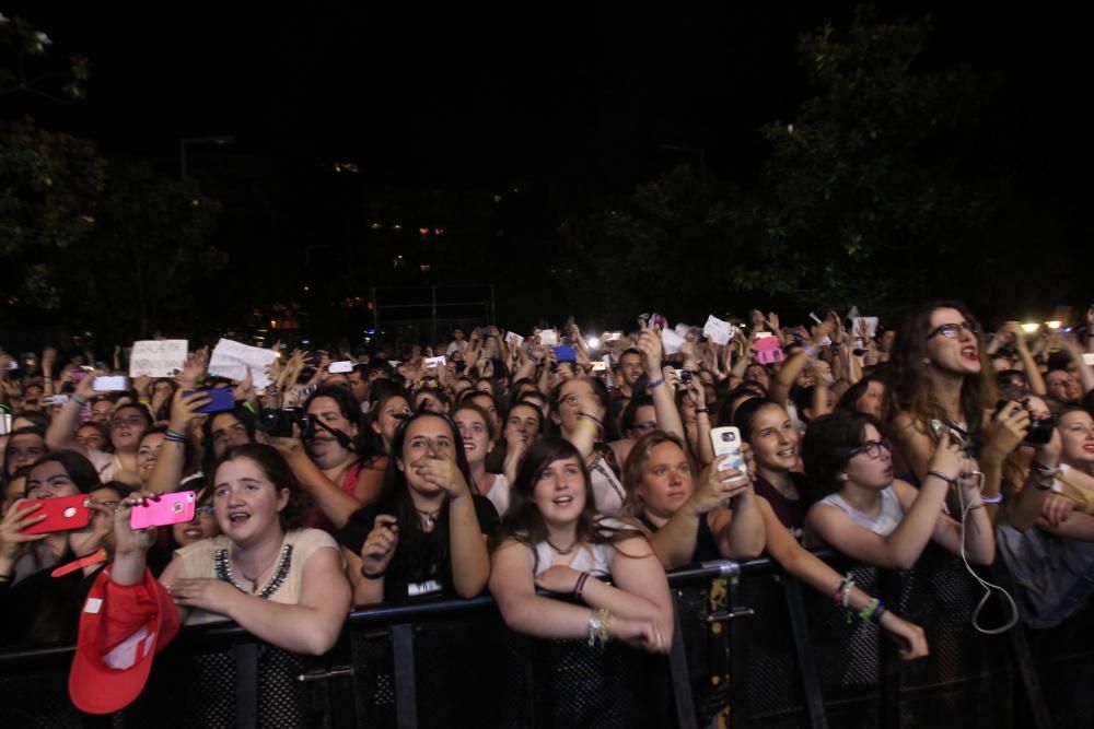 La "boy band" española deleita al público ourensano con su concierto