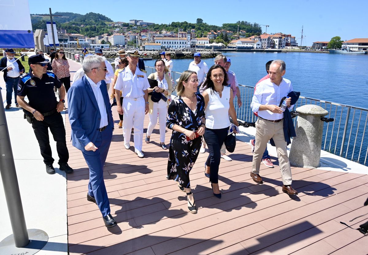 Las autoridades en la inauguración