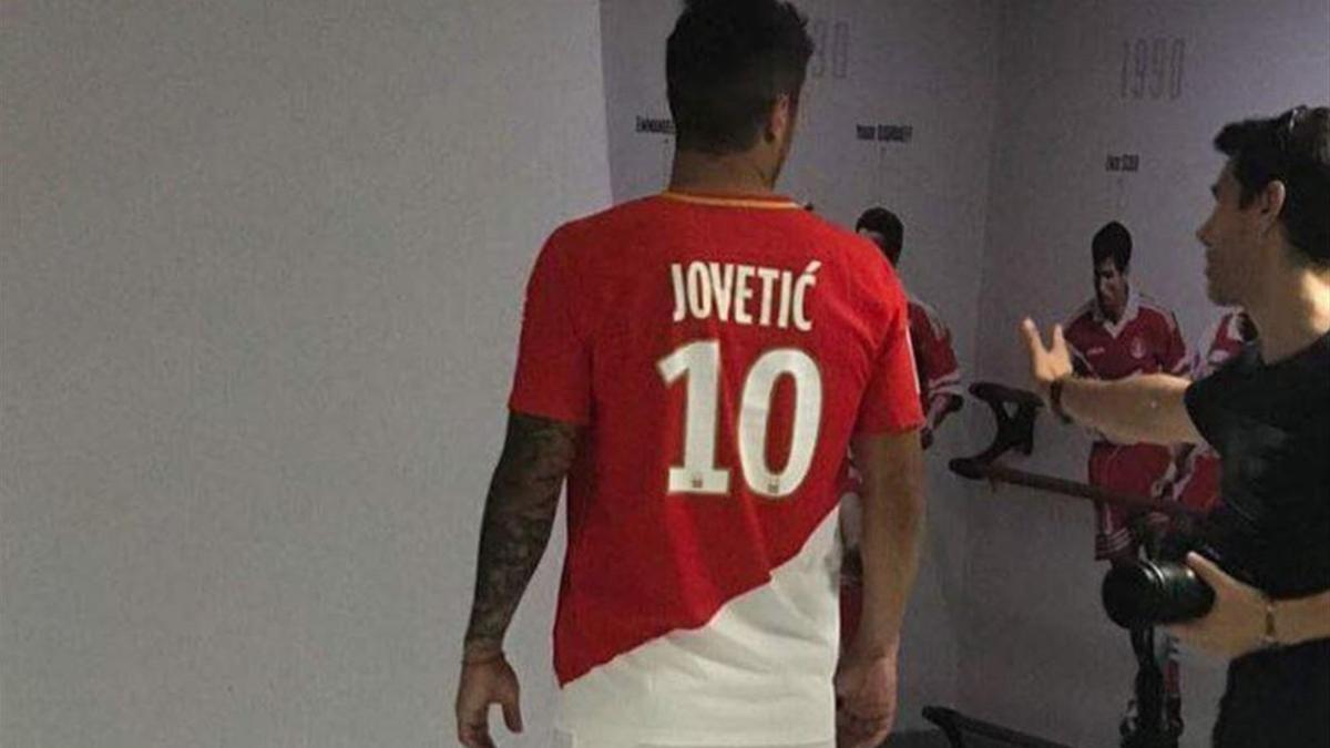 Jovetic ya luce el dorsal diez del Mónaco