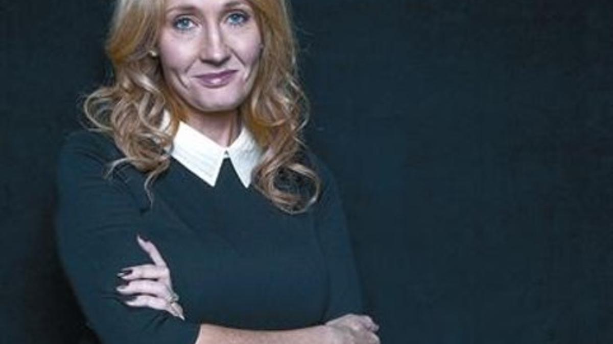 J. K. Rowling, durante la sesión de fotos promocional de su último libro.