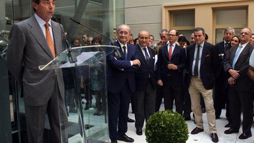 Carlos Gutiérrez-Maturana-Larios, ayer con De la Torre durante la inauguración.