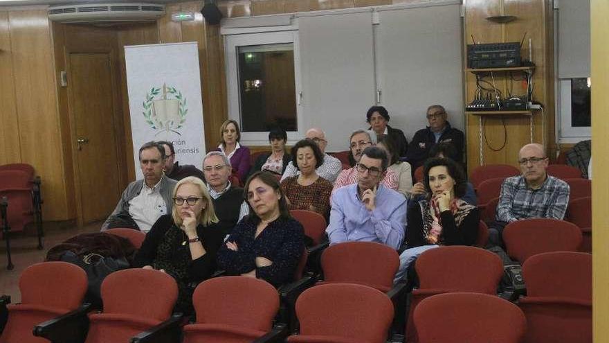 Pasada asamblea en el Colegio de Médicos. // Iñaki Osorio