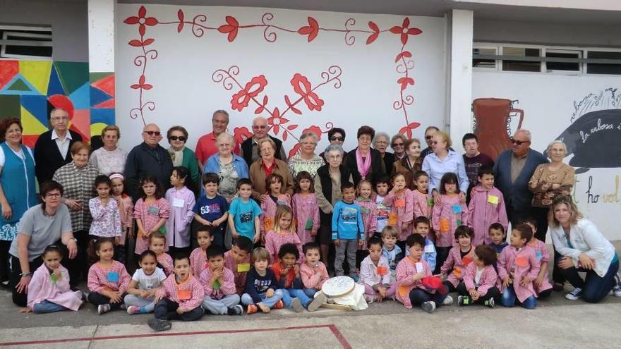 Mural intergeneracional en Porreres