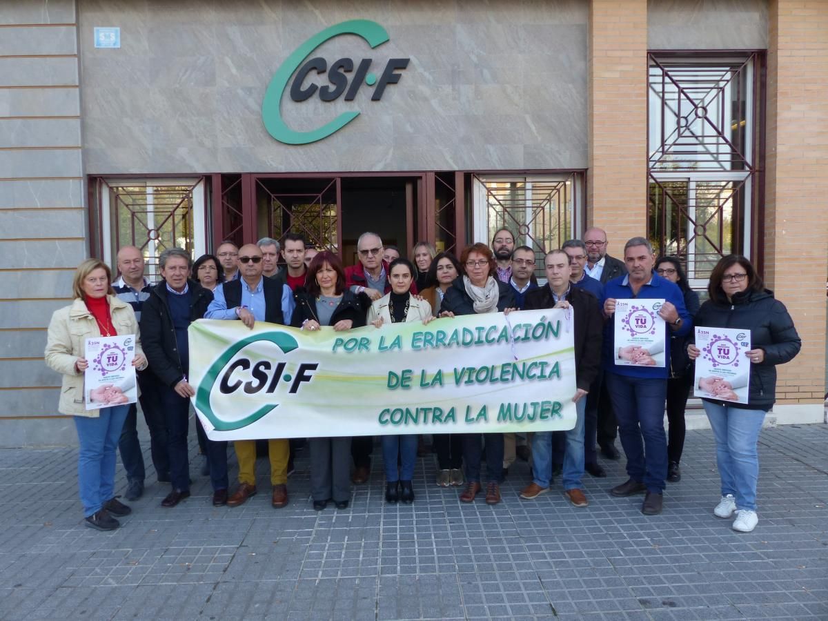 Jornada reivindicativa contra la violencia hacia las mujeres en Córdoba .