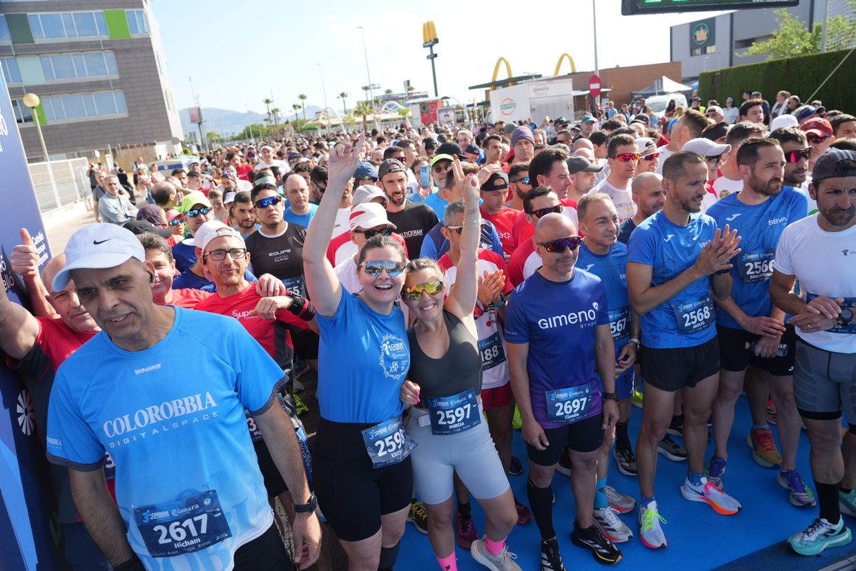 Búscate en las fotos de la Carrera de las Empresas en Castellón