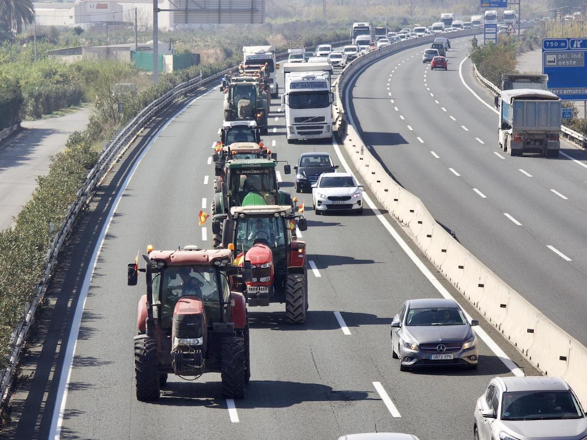Las tractoradas en Murcia en 2024 provocaron importantes cortes de tráfico