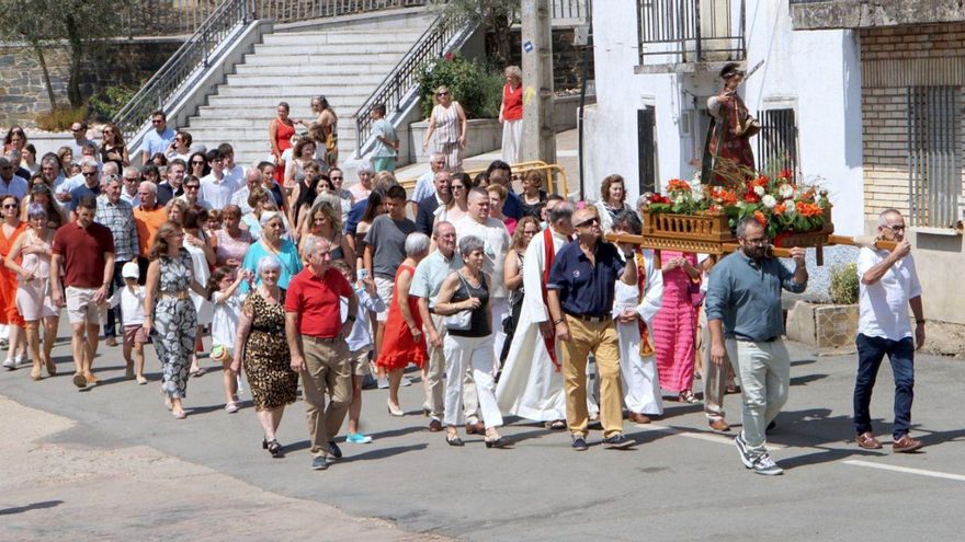 Sejas congrega a los vecinos y los emigrantes para venerar a su patrón San Lorenzo