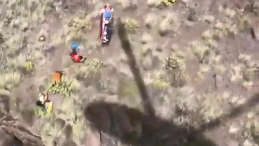 El GES rescata a un senderistaen el Barranco del Charco Azul, Agaete.