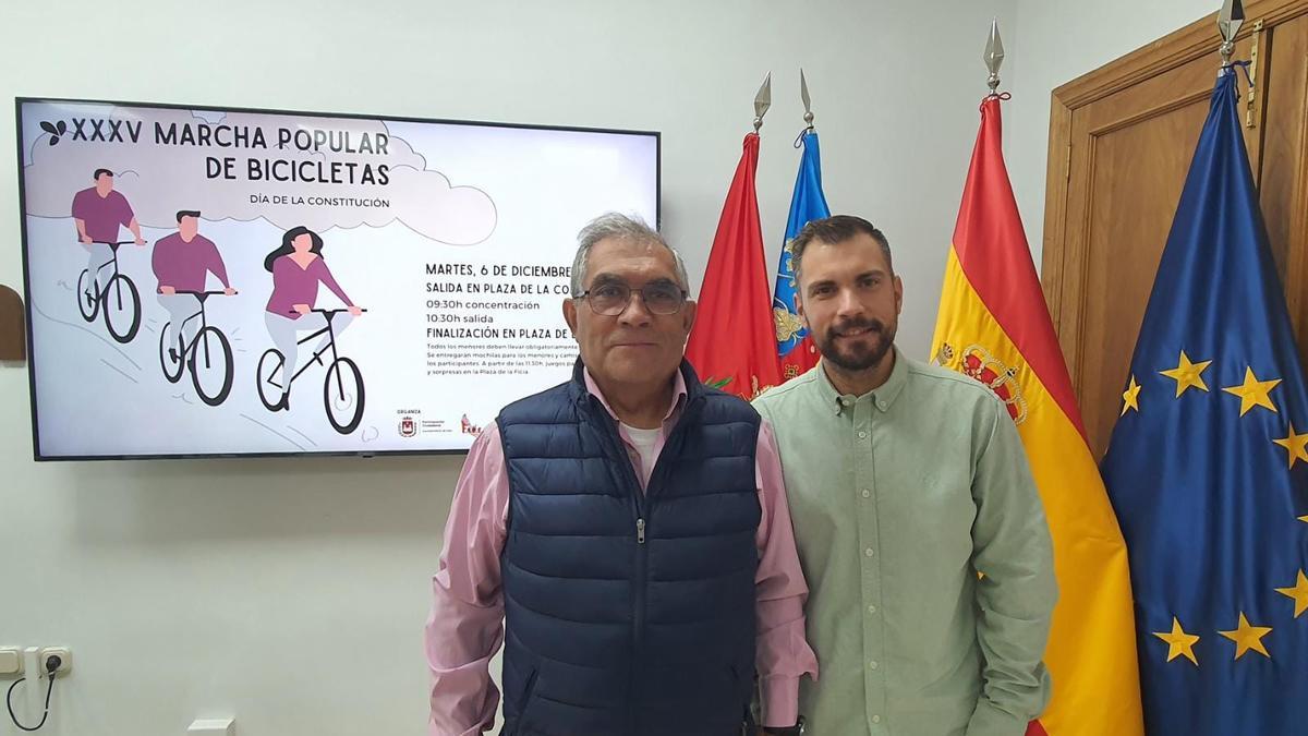 El presidente de la Fave, Antonio Cuenca, y el concejal de Participación Ciudadana, Javier Rivera.