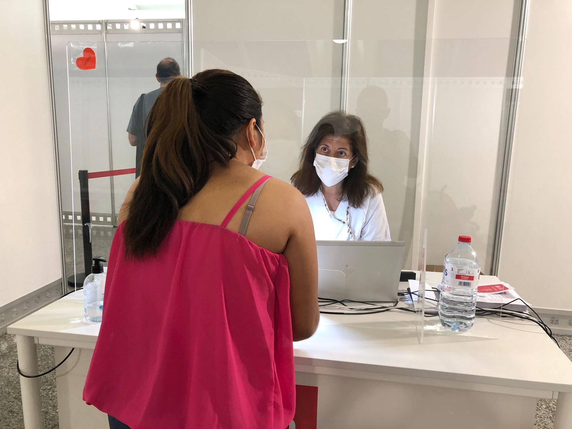 Primeras vacunas del coronavirus sin cita previa en València