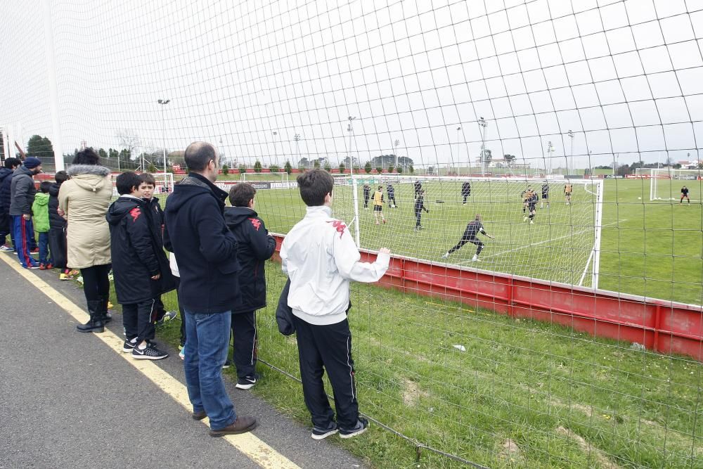 Entrenamiento del Sporting tras su regreso de Málaga