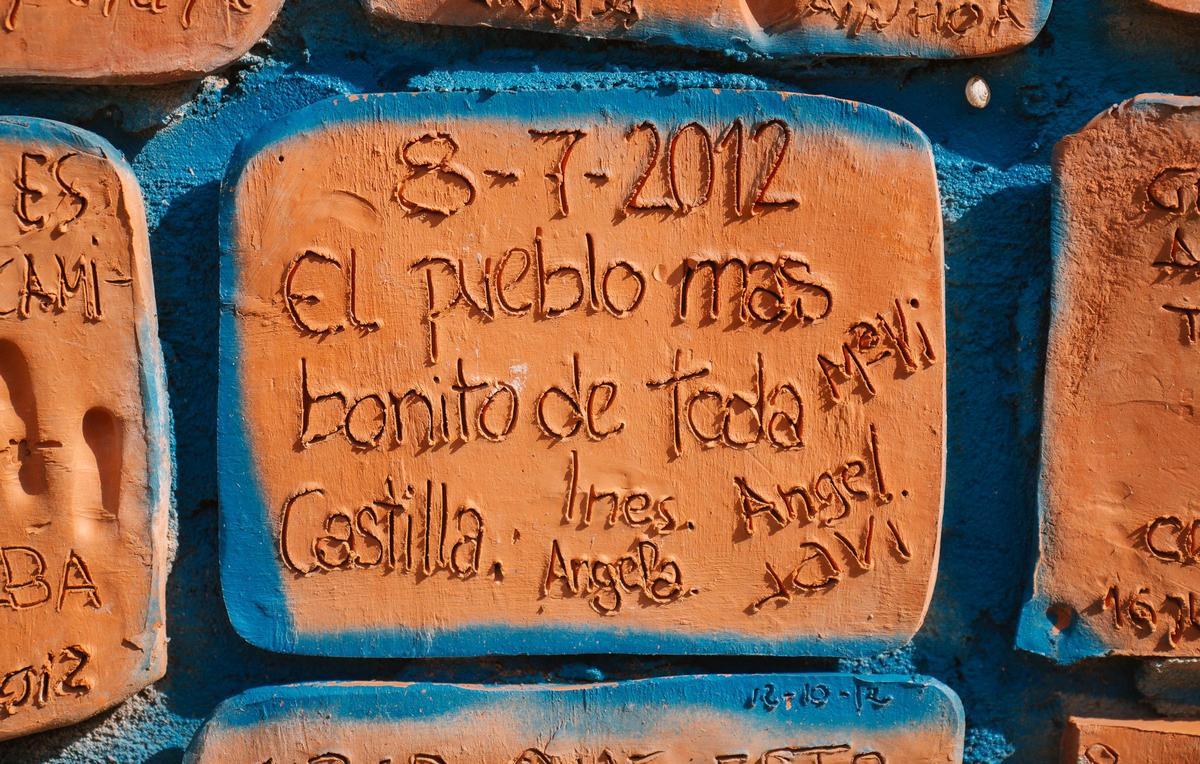 El pueblo que construyó un hombre solo