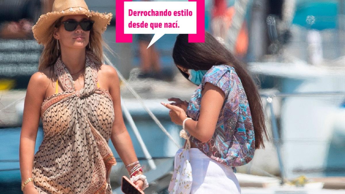 María Pombo y sus 'vacas' en Ibiza