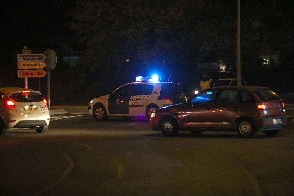 Un gran incendio forestal causa alarma en el Port de Pollença