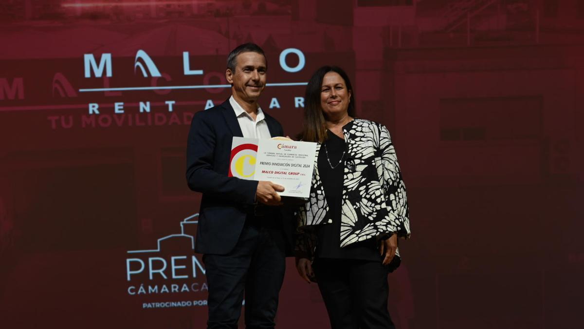 José Ramón Hernández, CEO de Malco, recogiendo el galardón.