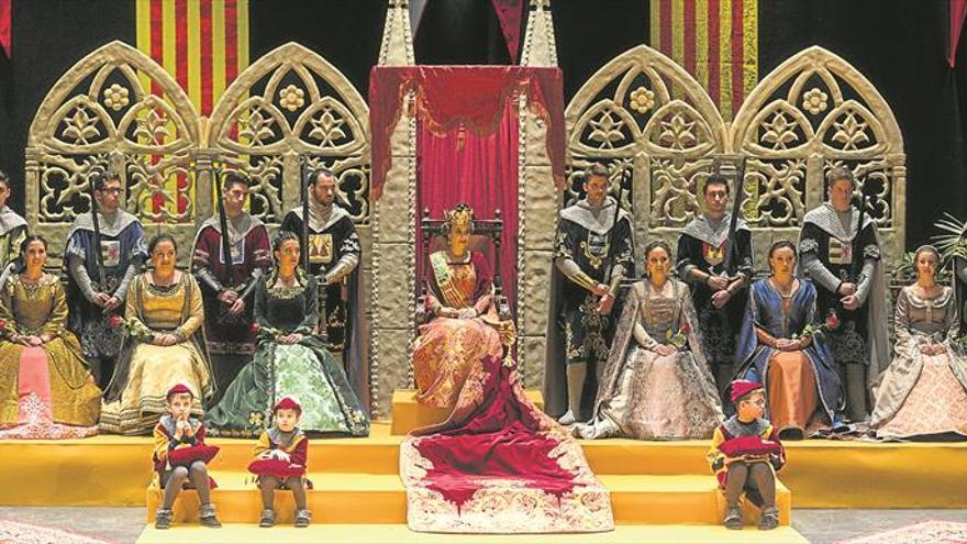 Una gala medieval corona a Marina Redó como Na Violant d’Hongria