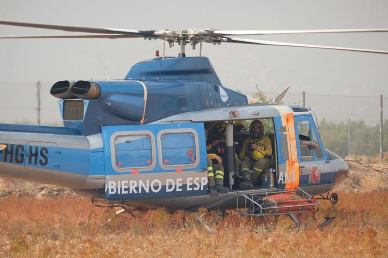 Declarado un incendio en una zona de barranco de Beneixama