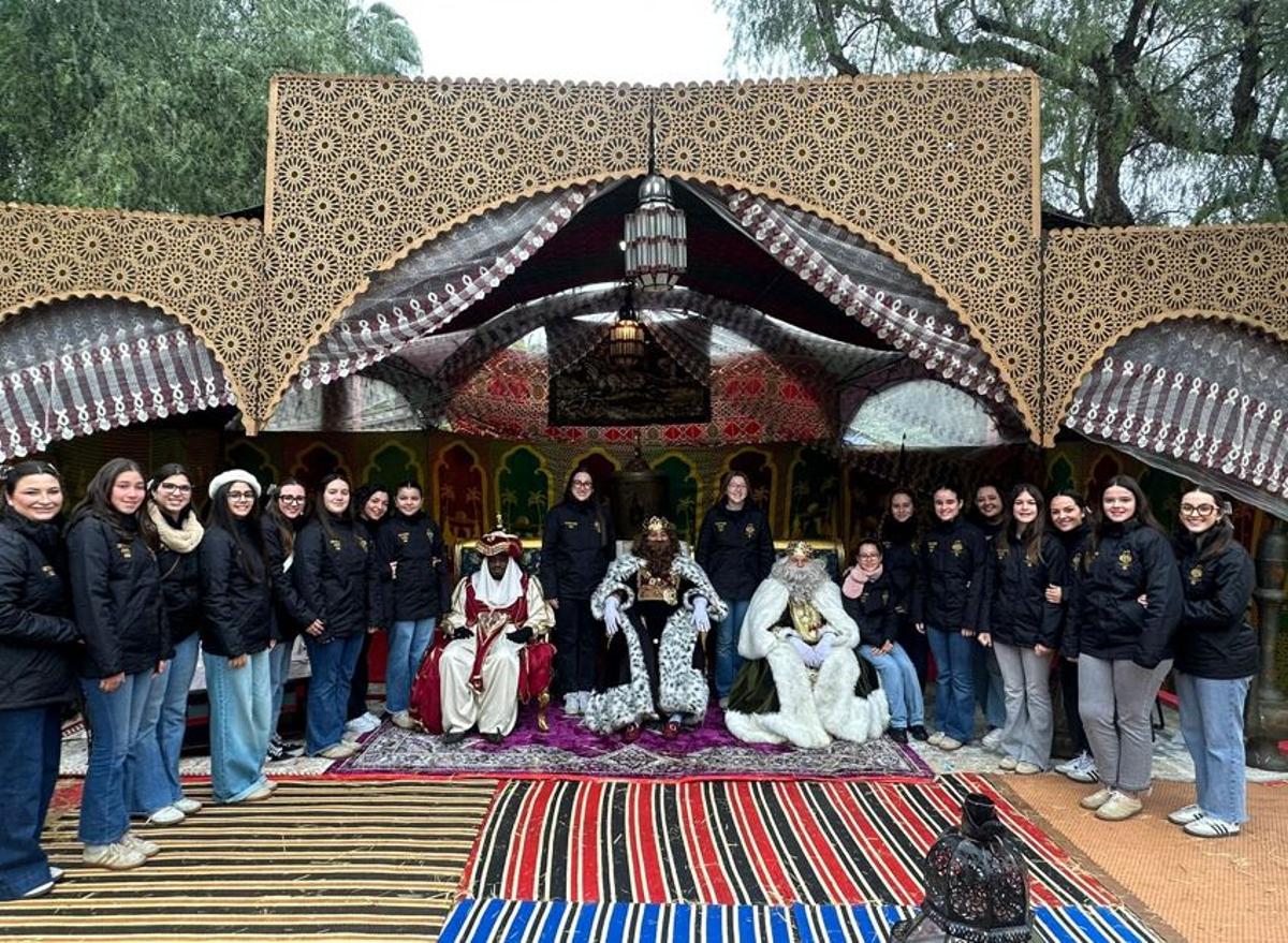 Campamento real en Torrent.