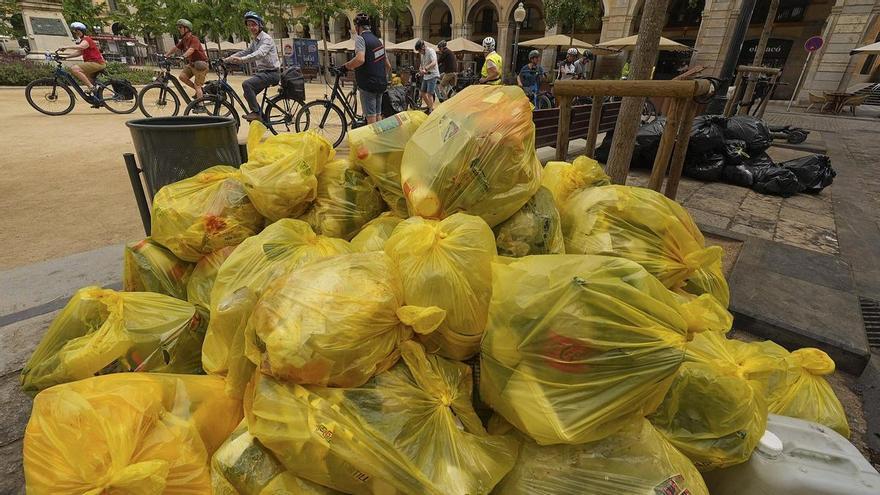 Girona convoca una reunió amb empresa i comitè per avaluar es compleixen els serveis mínims de la vaga d'escombraries