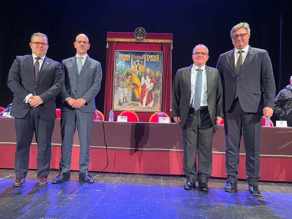 Vela y Ortiz, Manantero Ejemplar y pregonero, tras su elección, el viernes.