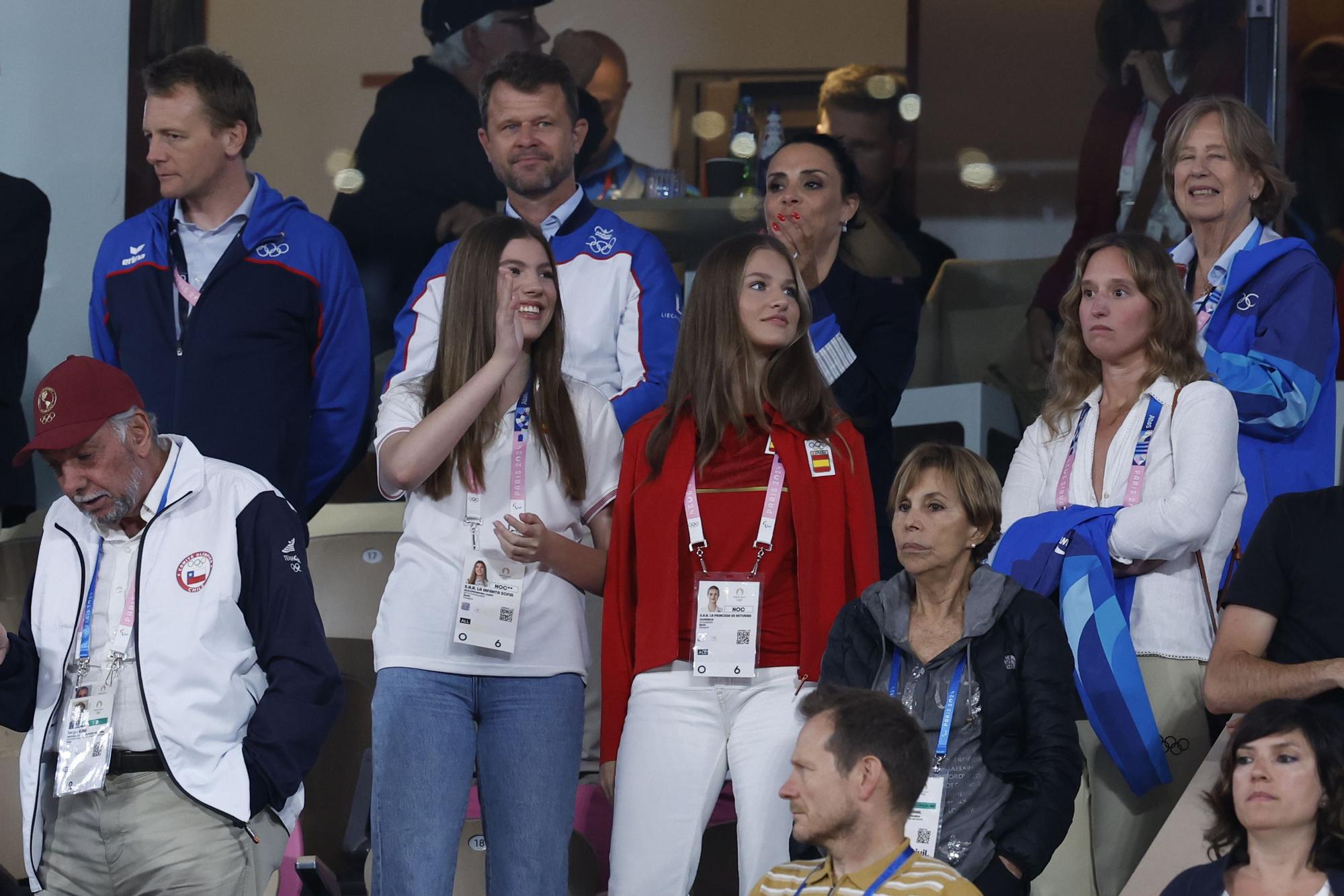 La princesa Leonor y la infanta Sofía asitieron al debut en dobles de Nadal y Alcaraz