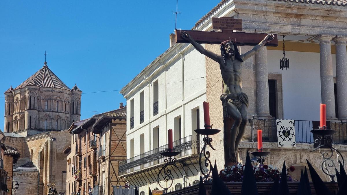 GALERÍA | Toro se rinde ante la procesión de Jesús Nazareno y Ánimas de la Campanilla