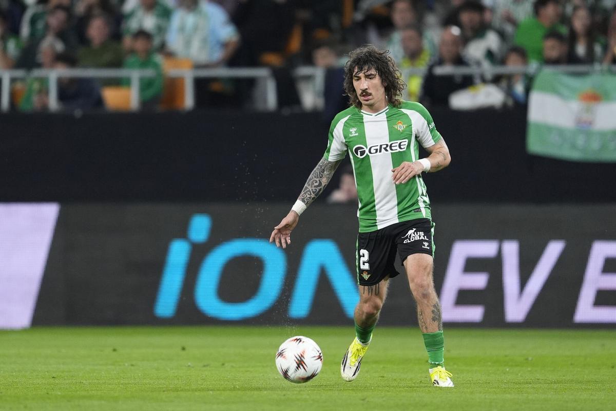 Hector Bellerin, durante el Betis-Panathinaikos de Europa League en La Cartuja