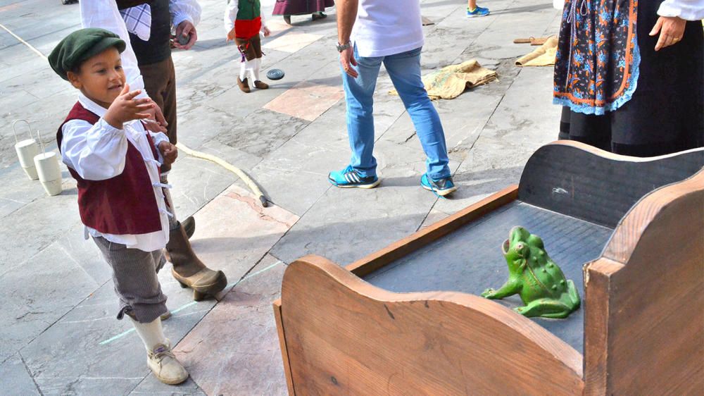 Concursu y Muestra de Traxes Tradicionales en Grado