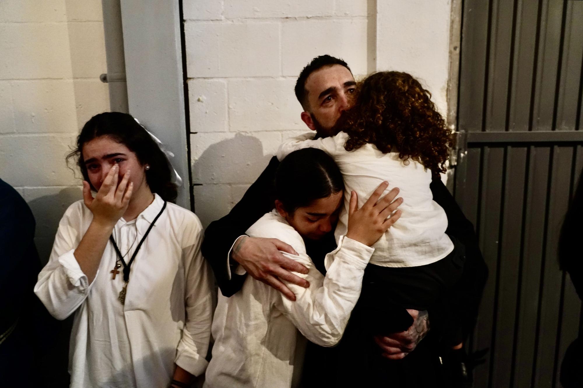 Imagen de tristeza en la casa hermandad de Mediadora, que no procesionará este Miércoles Santo.