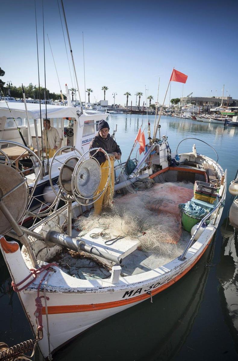 Pescador del pueblo de Cassis