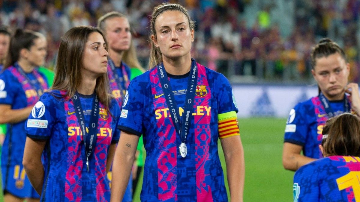 Alexia, triste, tras recoger la medalla de subcampeona de Europa en Turín.