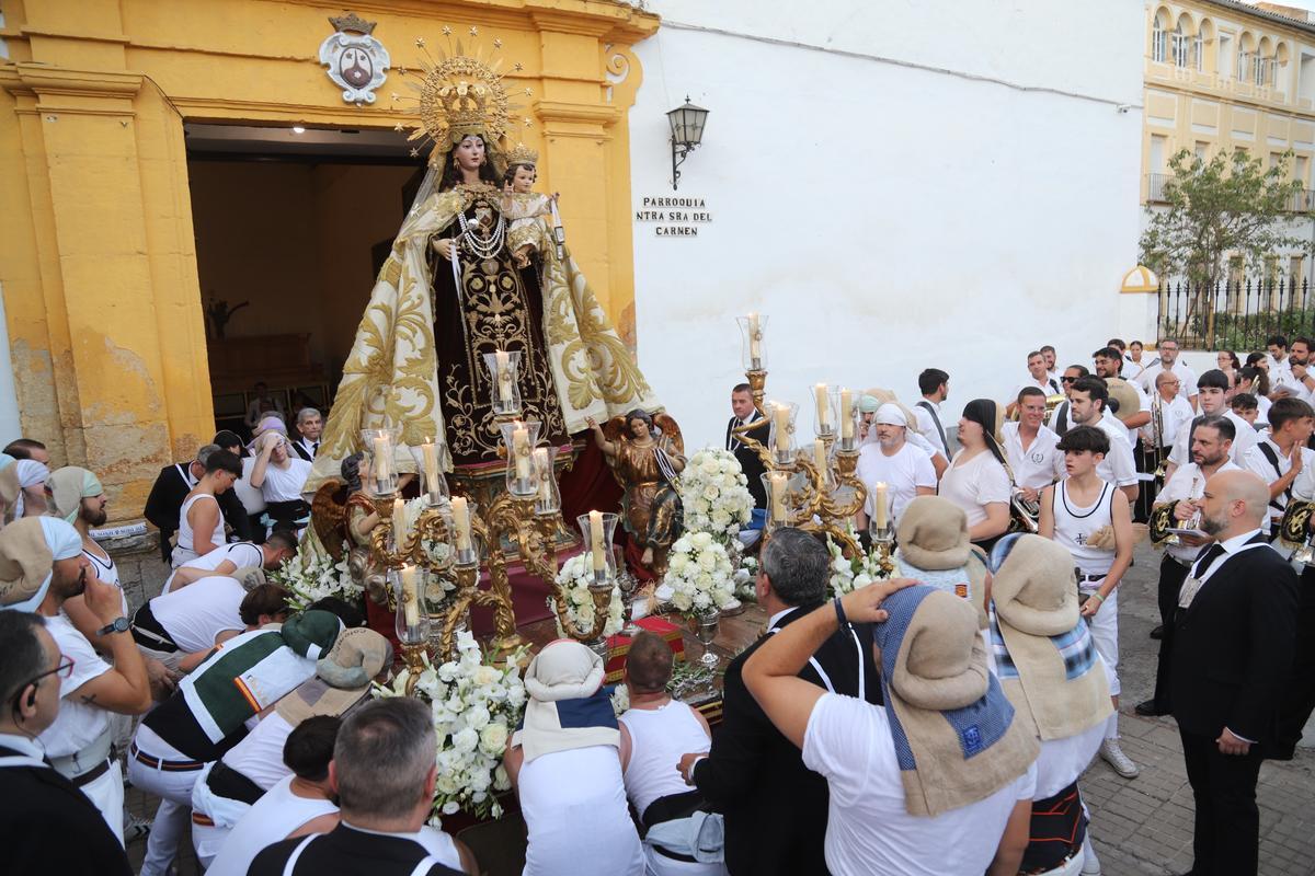 Las procesiones de la Virgen del Carmen por las calles de Córdoba, en ...