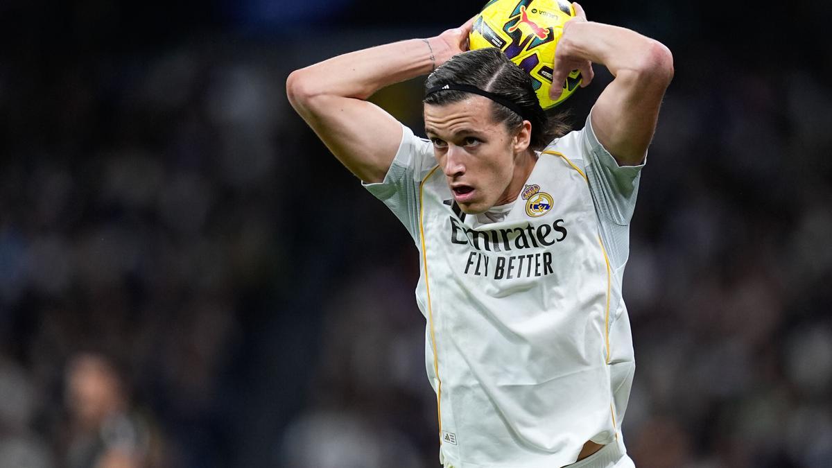 El lateral izquierdo, un dolor de cabeza para Arbeloa