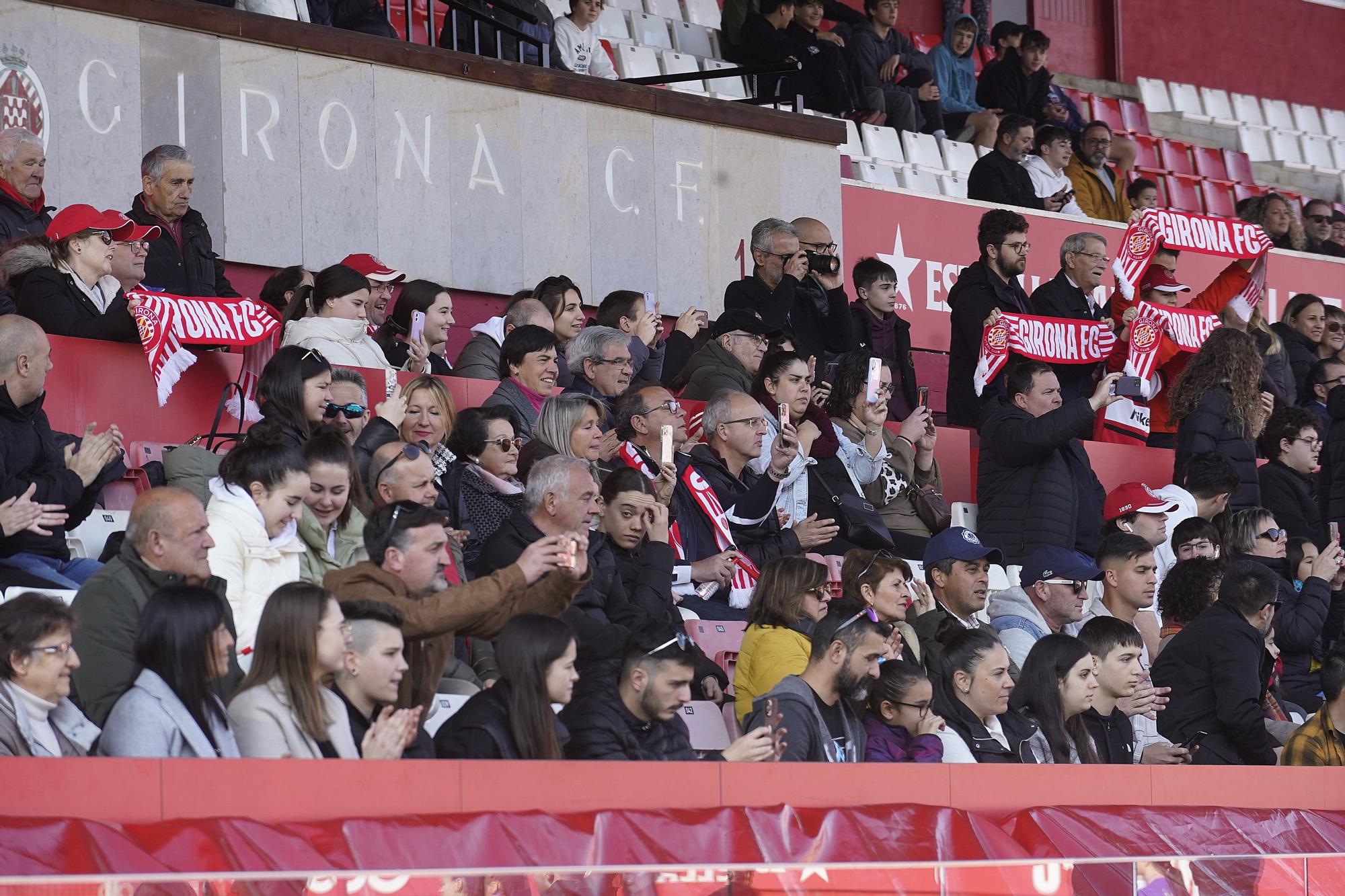 Totes les imatges del partit del Girona sènior femení a Montilivi contra el Sant Cugat (2-2)